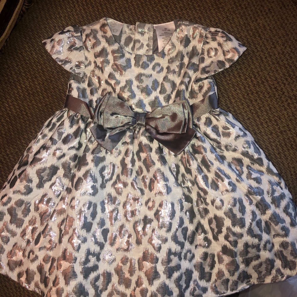 Dress - Picture 3 of 6